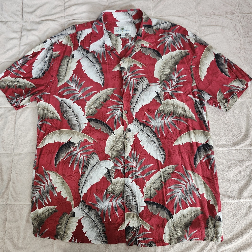 Men's Red Tropical Leaf Short-Sleeve Button-Down Shirt
